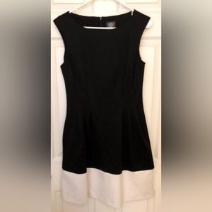 Vince Camuto Black and White Stretchy Flare Dress Size 10